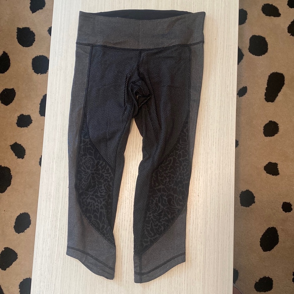 Lululemon cropped leggings